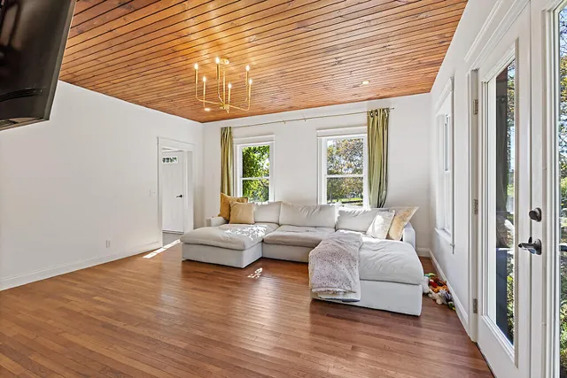 $575,000 | 564 Hussey Hill Road, Vassalboro, ME 04989