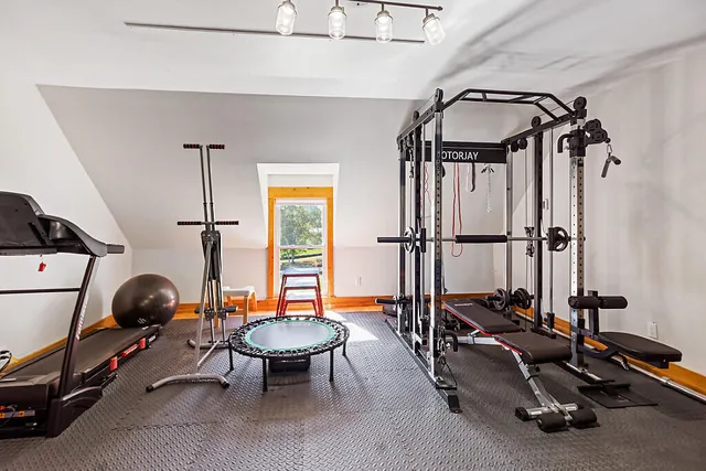 $575,000 | 564 Hussey Hill Road, Vassalboro, ME 04989