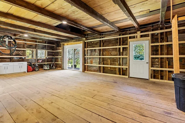 $575,000 | 564 Hussey Hill Road, Vassalboro, ME 04989