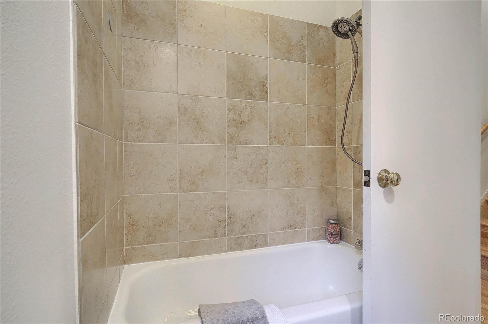 4150 Riverside Avenue Boulder, CO 80304 - Photo 17 of 35 a bath tub sitting next to a bathroom