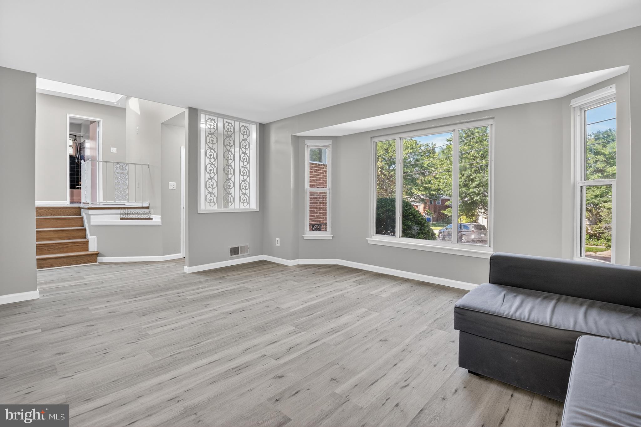 2016 Cascade Road Silver Spring, MD 20902 - Photo 15 of 37