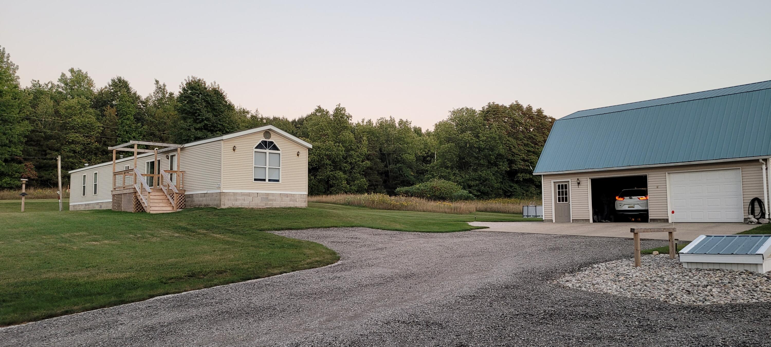 735 West Buchanan Road Shelby, MI 49455 - Photo 6 of 67 20230908_201205