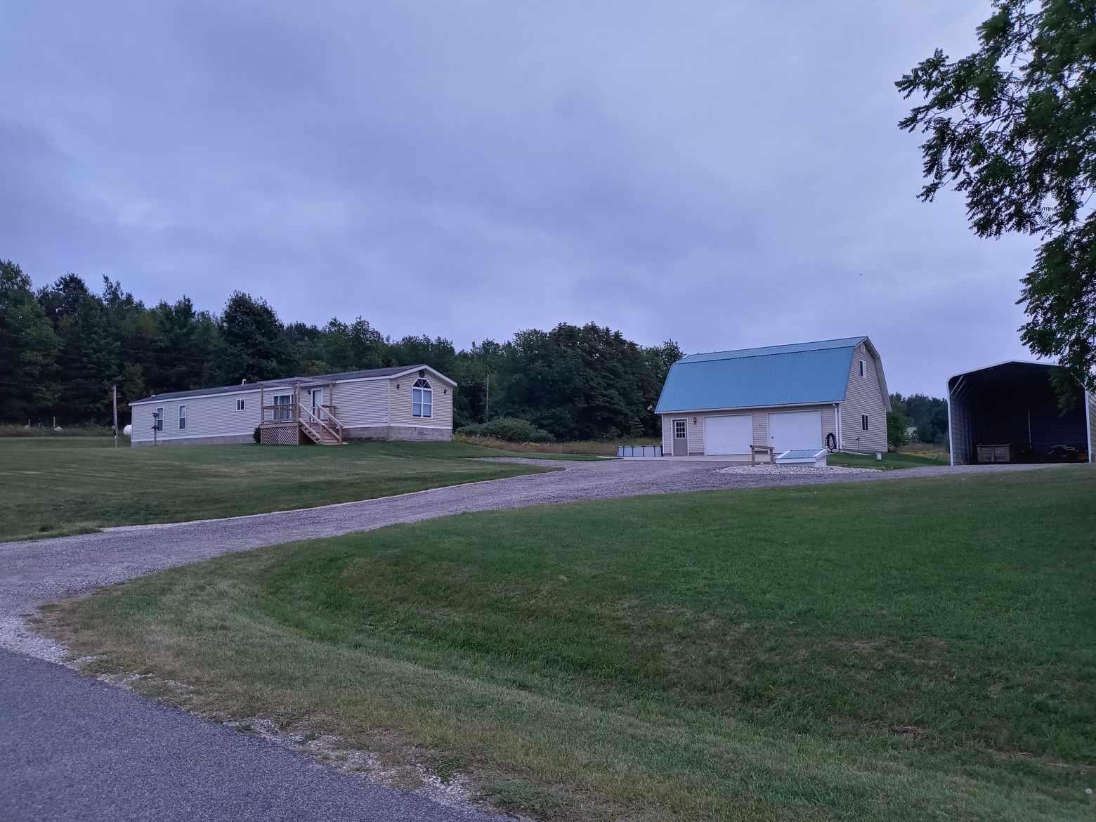 735 West Buchanan Road Shelby, MI 49455 - Photo 7 of 67 received_1368860394039396