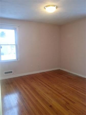 21 Sonia Street Springfield, MA 01119 - Photo 8 of 10 Gallery Image 8