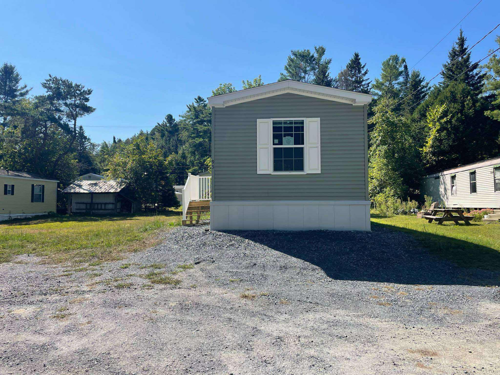 95 3rd Street St. Johnsbury, VT 05819 - Photo 2 of 23