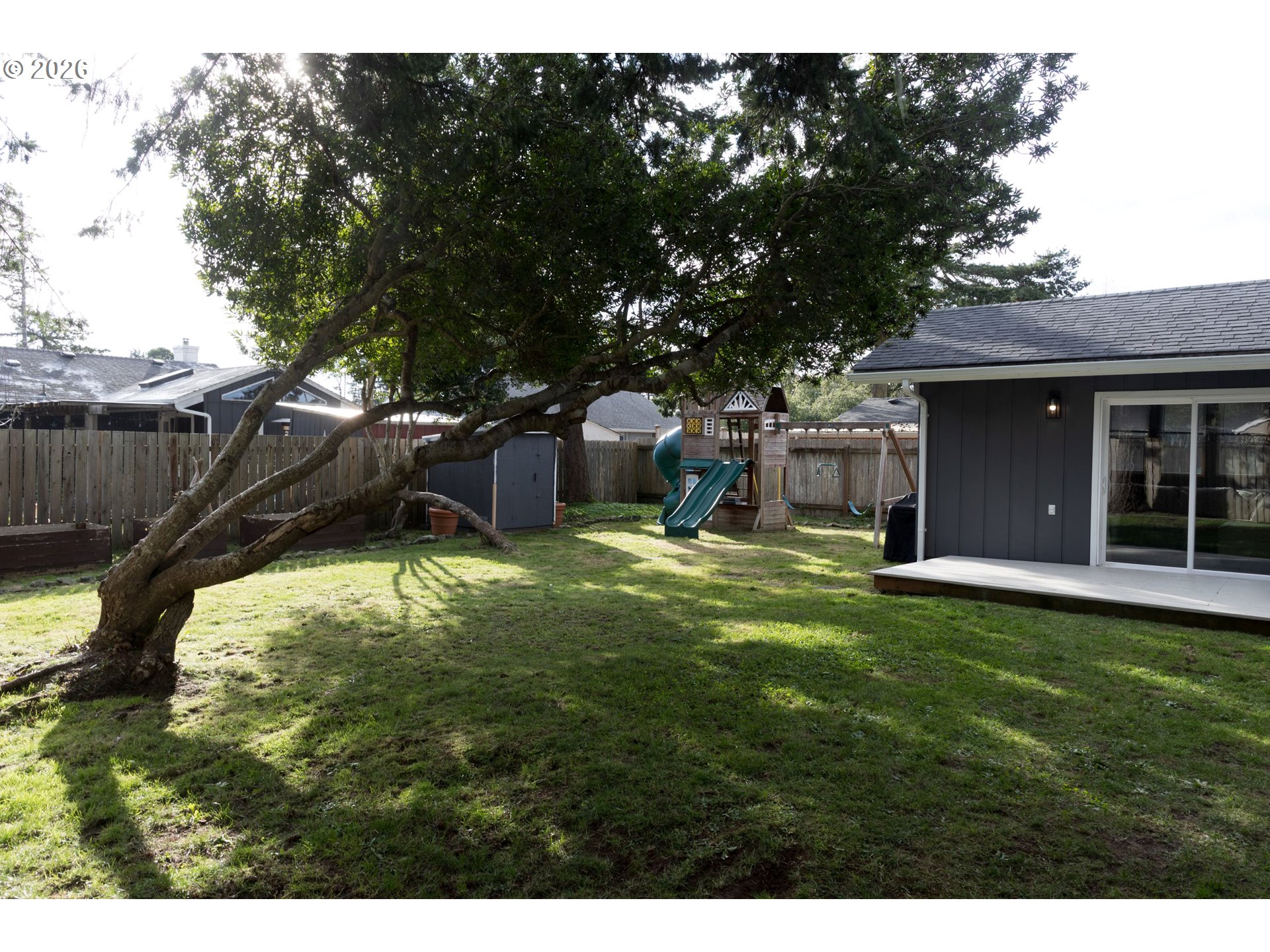 2040 20th Street Florence, OR 97439 - Photo 36 of 37