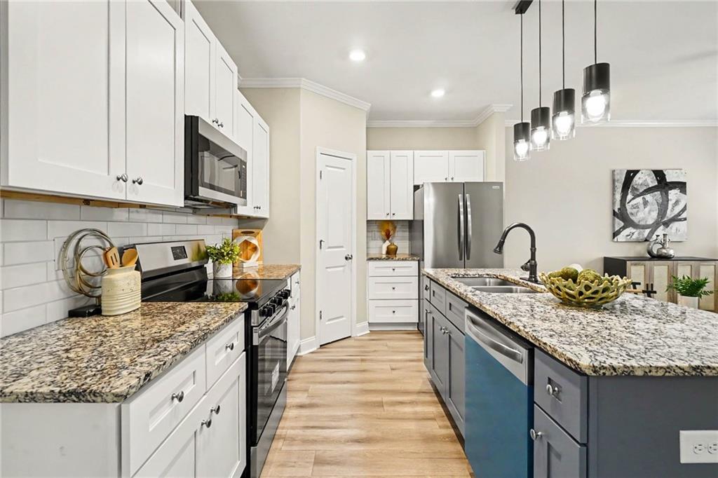 181 Dewey Road Lilburn, GA 30047 - Photo 8 of 28