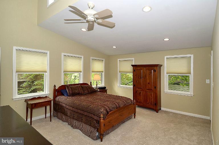 106 Valley Road Bethesda, MD 20816 - Photo 21 of 30 Bedroom (Master)