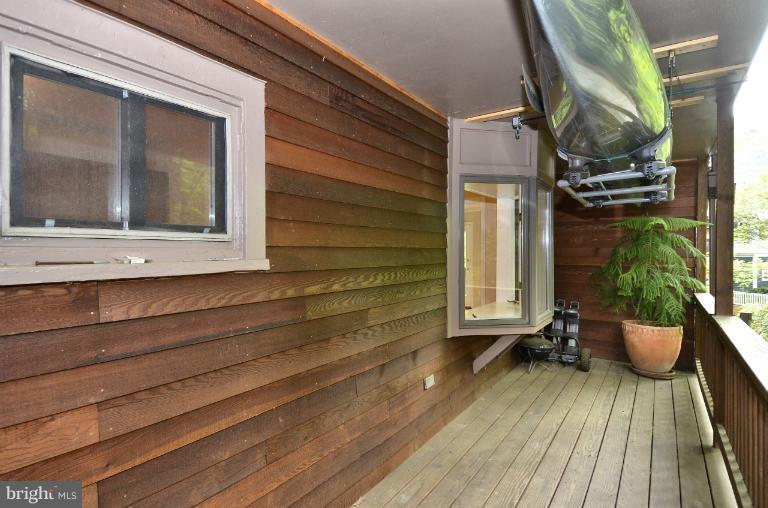 106 Valley Road Bethesda, MD 20816 - Photo 4 of 30 Porch