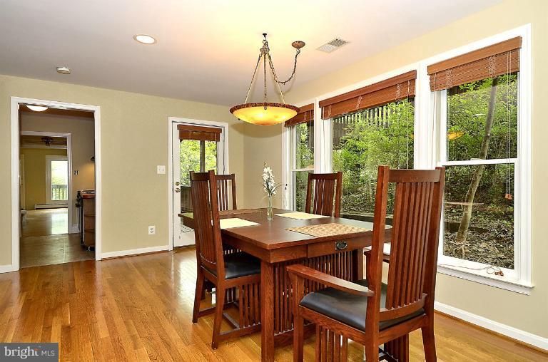 106 Valley Road Bethesda, MD 20816 - Photo 6 of 30 Dining Room