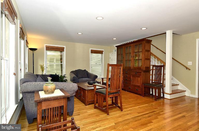 106 Valley Road Bethesda, MD 20816 - Photo 8 of 30 Family Room