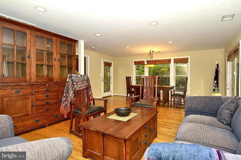 106 Valley Road Bethesda, MD 20816 - Photo 9 of 30 Family Room