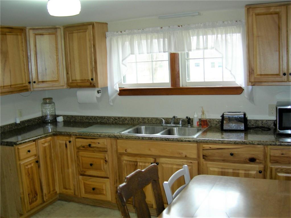 3682 Sample Road Hermitage, PA 16148 - Photo 6 of 18 Gallery Image 6