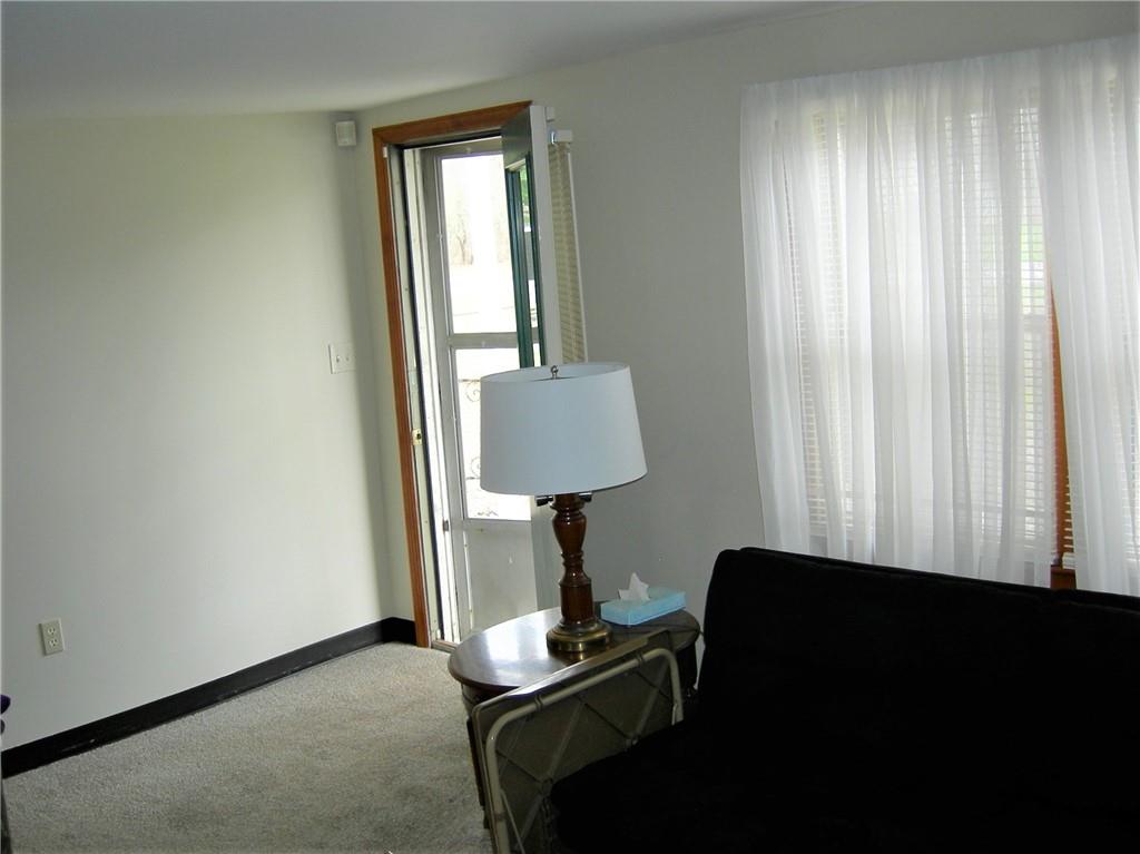 3682 Sample Road Hermitage, PA 16148 - Photo 10 of 18 Gallery Image 10