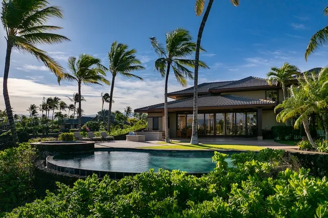 $7,995,000 | 68-1059 Honokaope Way, Kamuela, HI 96743