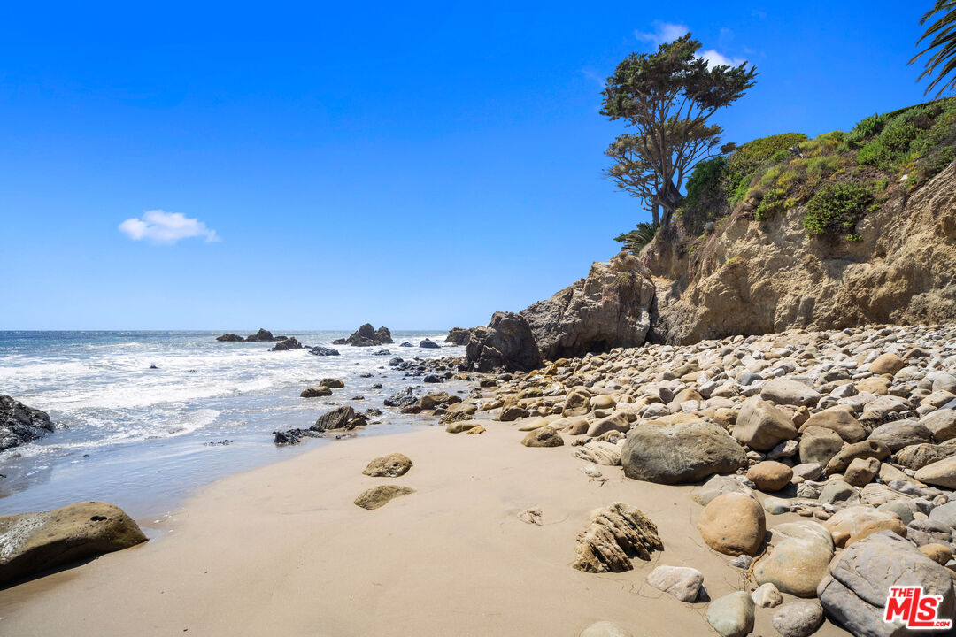 31830 Broad Beach Road Malibu, CA 90265 - Photo 39 of 40