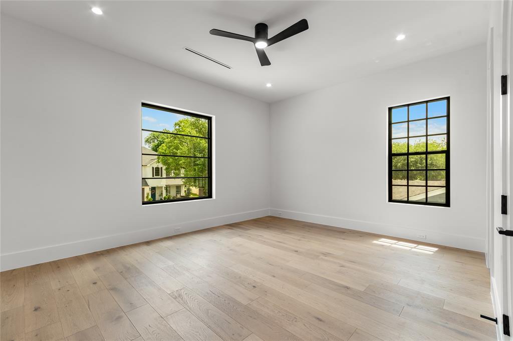 741 Edgefield Road Fort Worth, TX 76107 - Photo 35 of 40