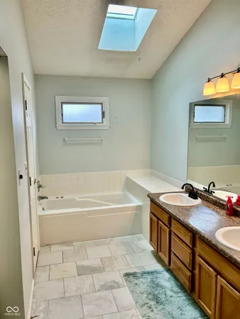 $1,700 | 312 Carriage Lane, Franklin, IN 46131