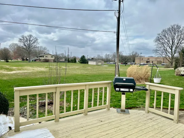 $1,700 | 312 Carriage Lane, Franklin, IN 46131