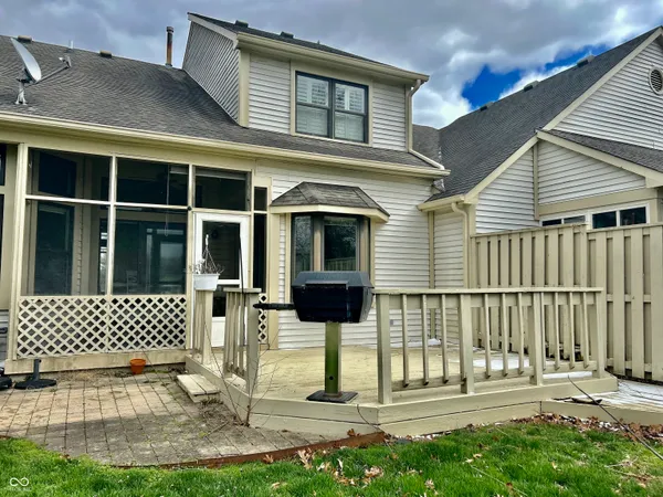 $1,700 | 312 Carriage Lane, Franklin, IN 46131