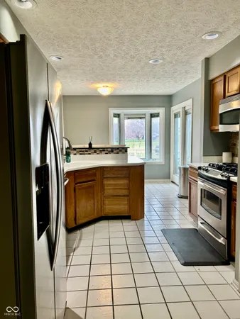 $1,700 | 312 Carriage Lane, Franklin, IN 46131