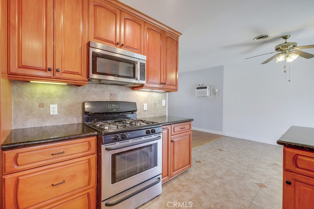 10321 Courtright Road Stanton, CA 90680 - Photo 15 of 40