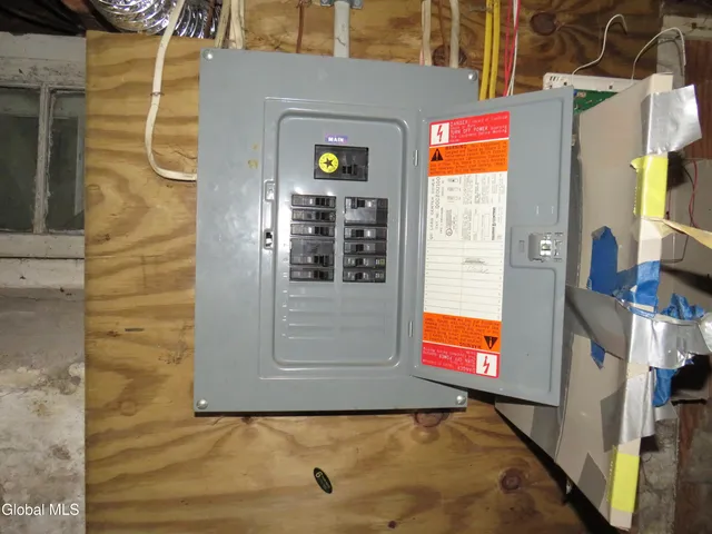 $99,000 | 17 Wells Street, Johnstown, NY 12095