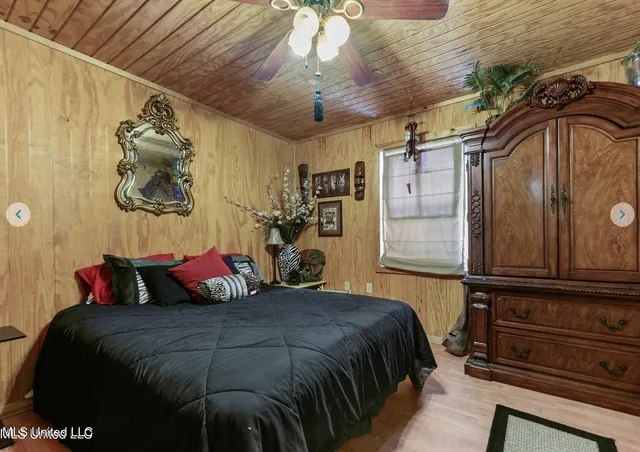 $2,000 | 10008 Willow Street, Bay St. Louis, MS 39520