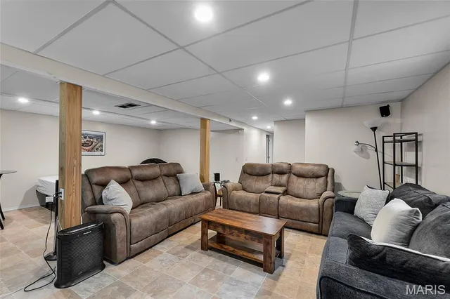 $240,000 | 222 Oaklane Drive, Cape Girardeau, MO 63701