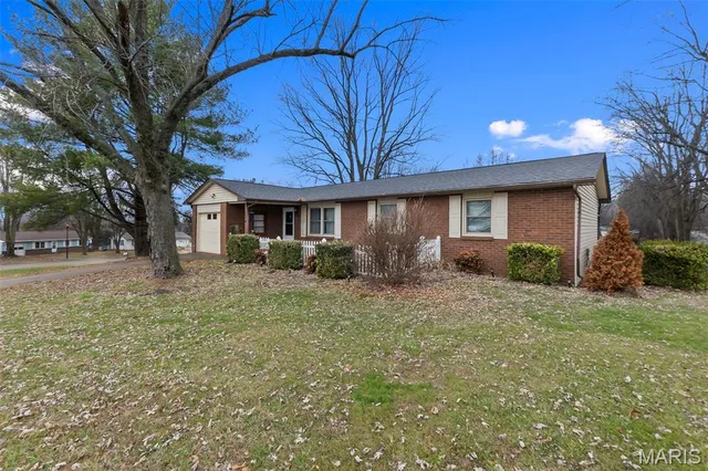$240,000 | 222 Oaklane Drive, Cape Girardeau, MO 63701