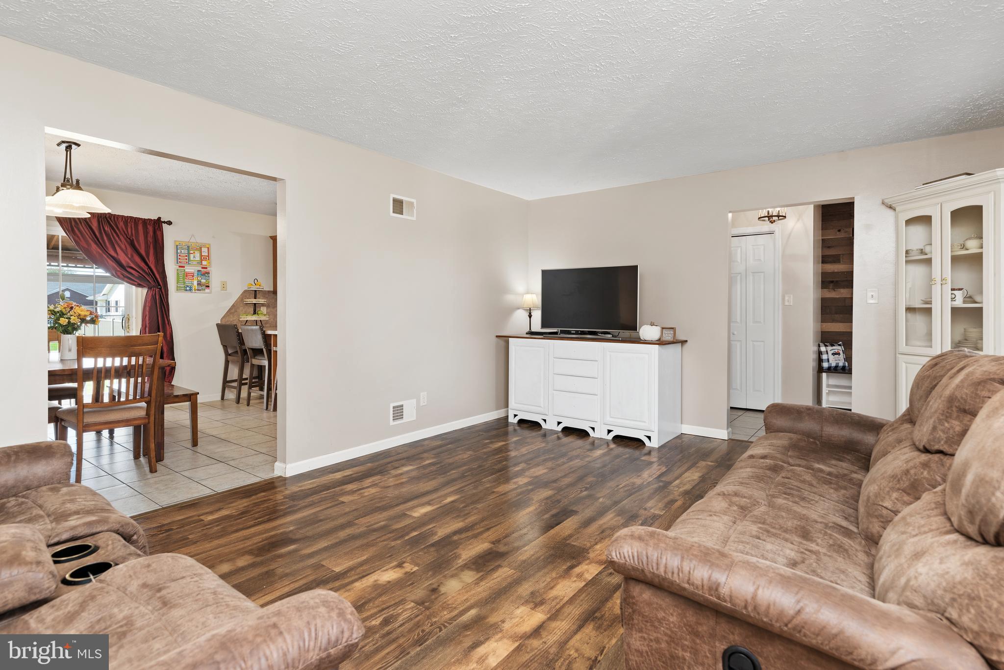 1598 Leafmore Road Chambersburg, PA 17202 - Photo 8 of 37 Gallery Image 8