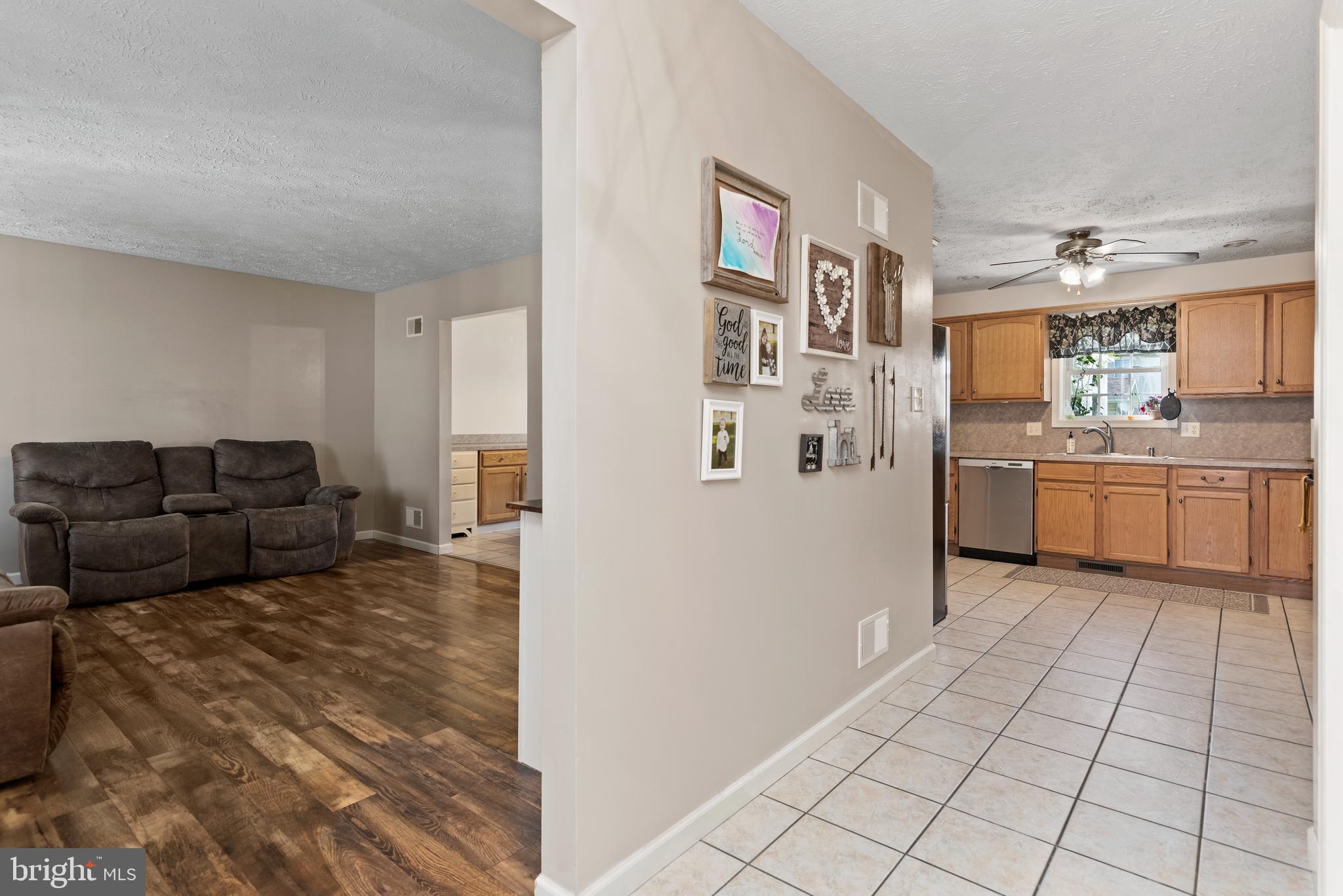 1598 Leafmore Road Chambersburg, PA 17202 - Photo 9 of 37 Gallery Image 9