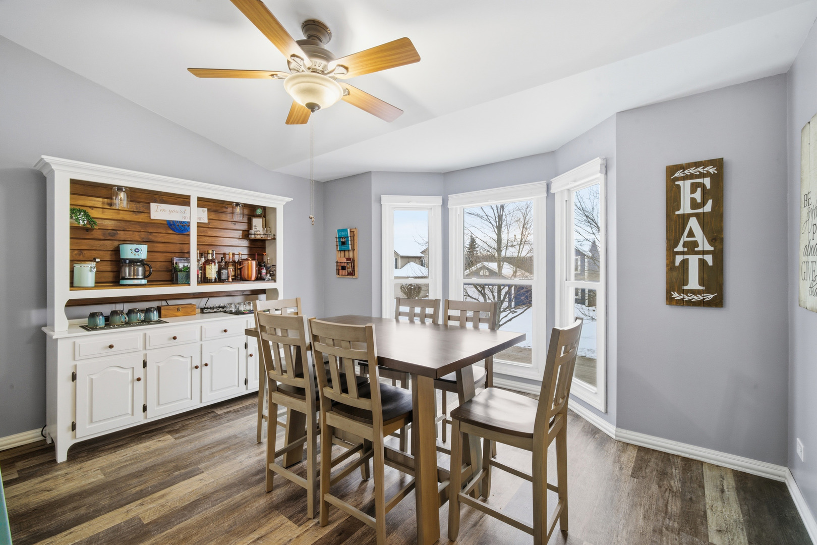 1032 Oak Tree Trail Lake Villa, IL 60046 - Photo 8 of 23 a dining room with furniture and window
