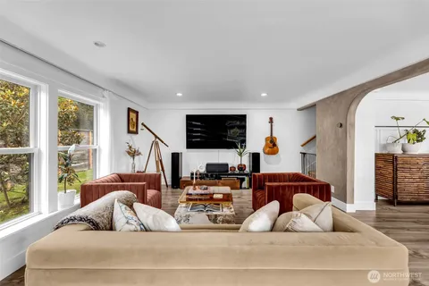 $670,000 | 205 South Hillhurst Road, Ridgefield, WA 98642