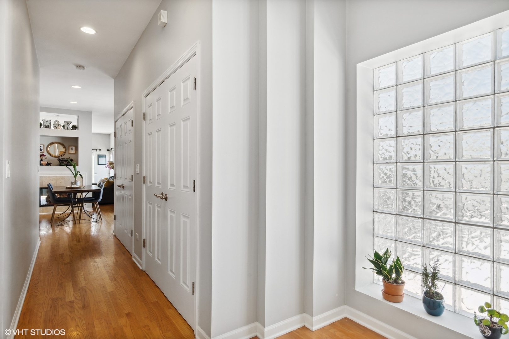 2120 North Point Street, Unit 3 Chicago, IL 60647 - Photo 2 of 15