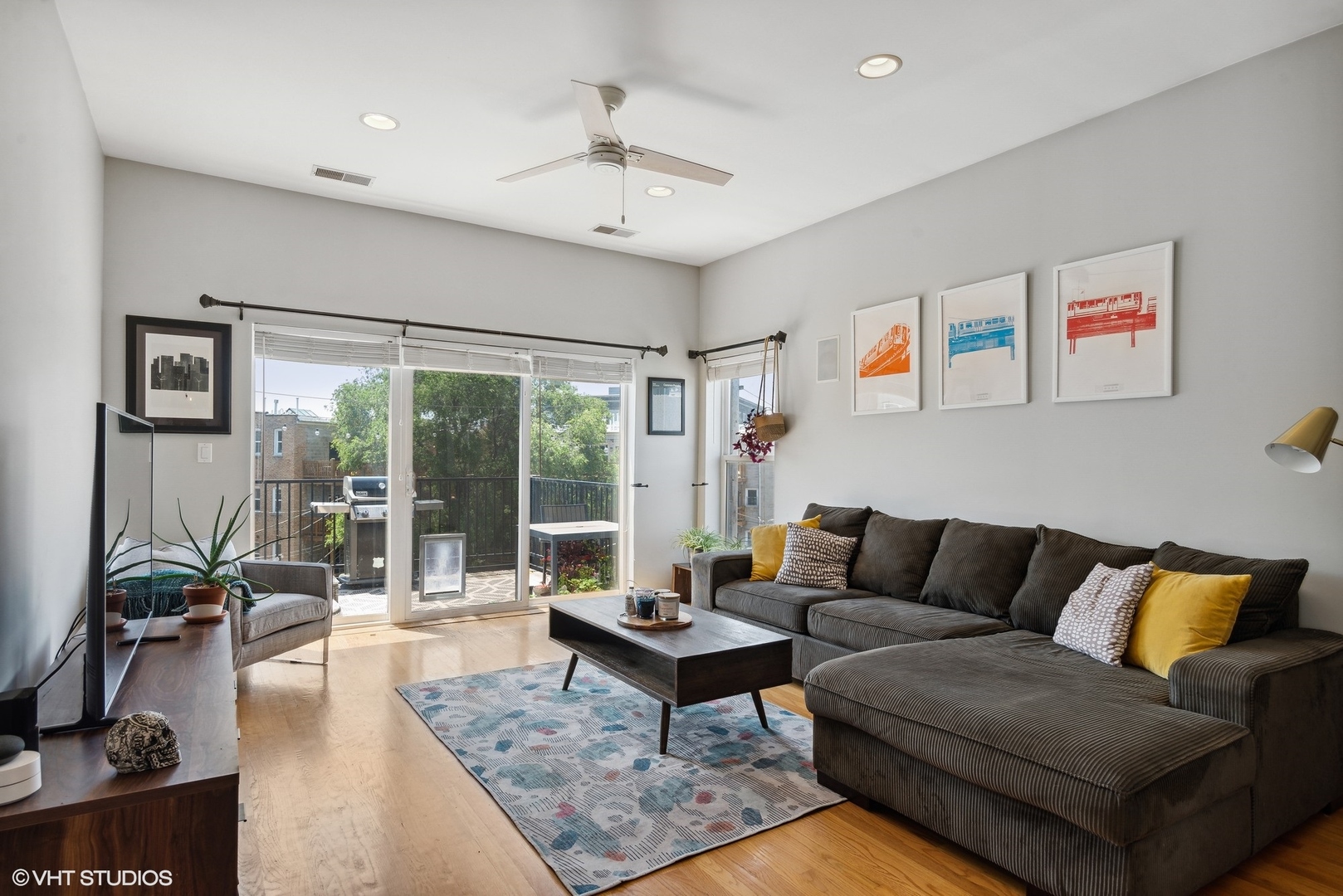 2120 North Point Street, Unit 3 Chicago, IL 60647 - Photo 5 of 15