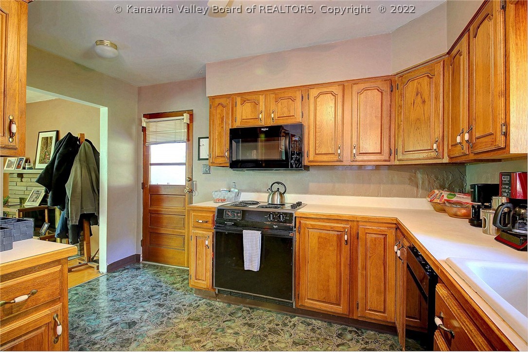 1131 Emerald Road Charleston, WV 25314 - Photo 11 of 40 Gallery Image 11