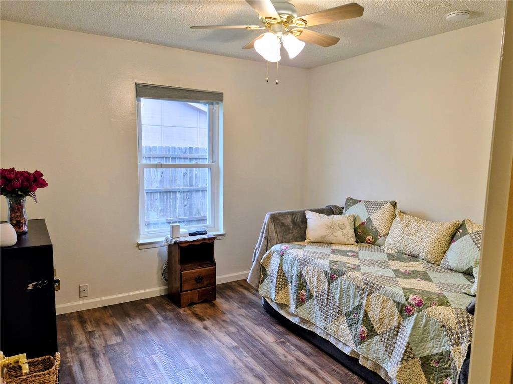 191 Hampton Street Graham, TX 76450 - Photo 12 of 19