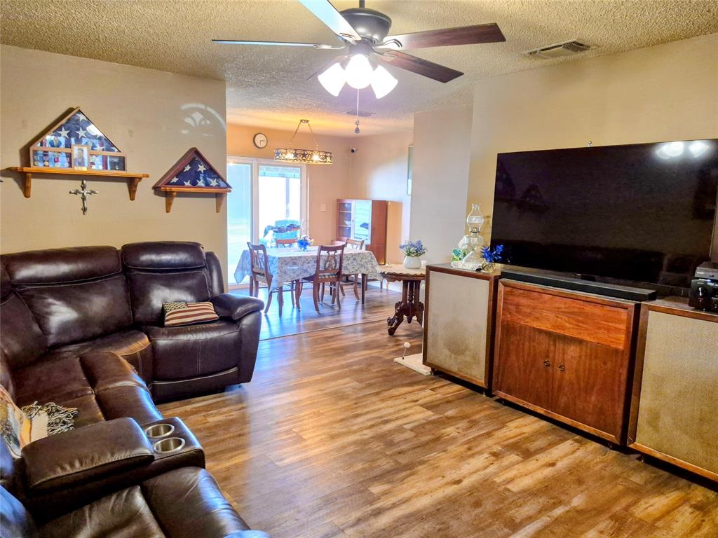 191 Hampton Street Graham, TX 76450 - Photo 5 of 19