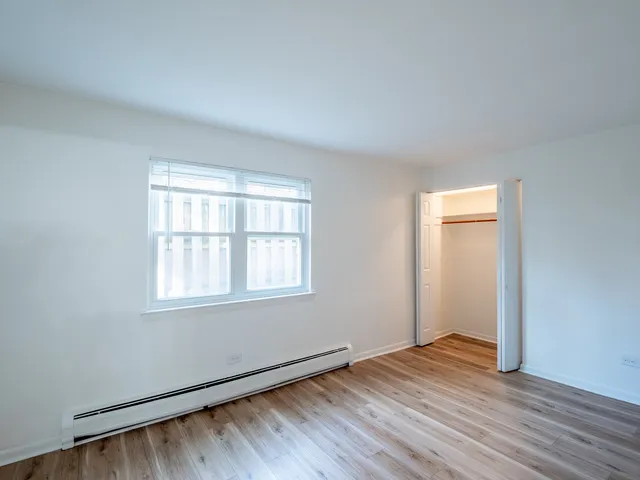 $1,200,000 | 9602 Golf Terrace, Des Plaines, IL 60016