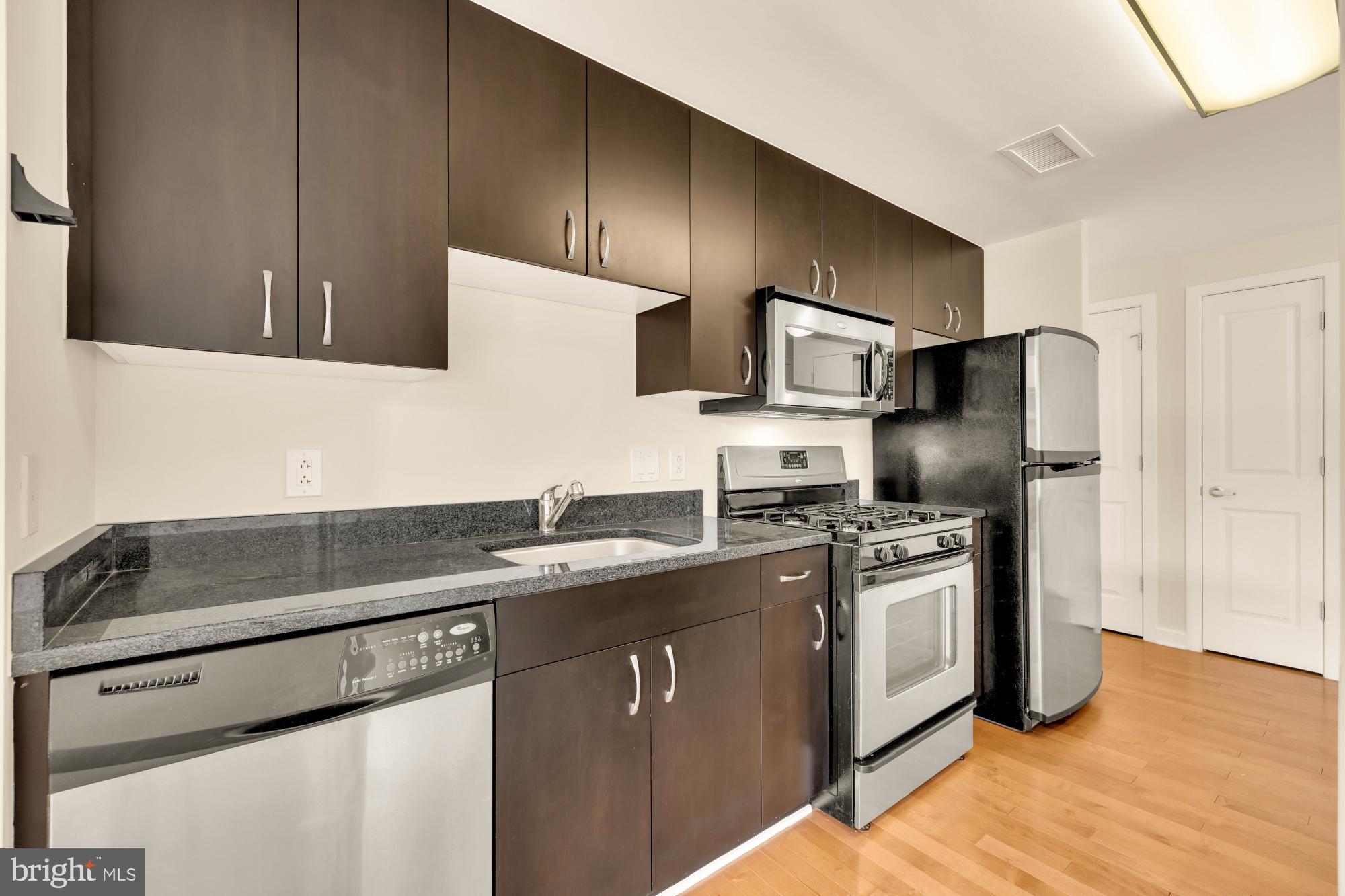 475 K Street Northwest, Unit 1123 Washington, DC 20001 - Photo 7 of 36
