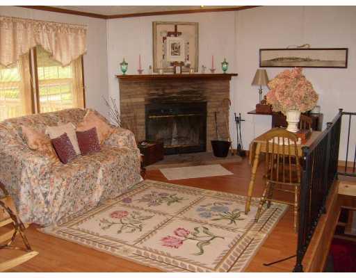 951 Flatwoods Road Vanderbilt, PA 15486 - Photo 5 of 8 Living Room.