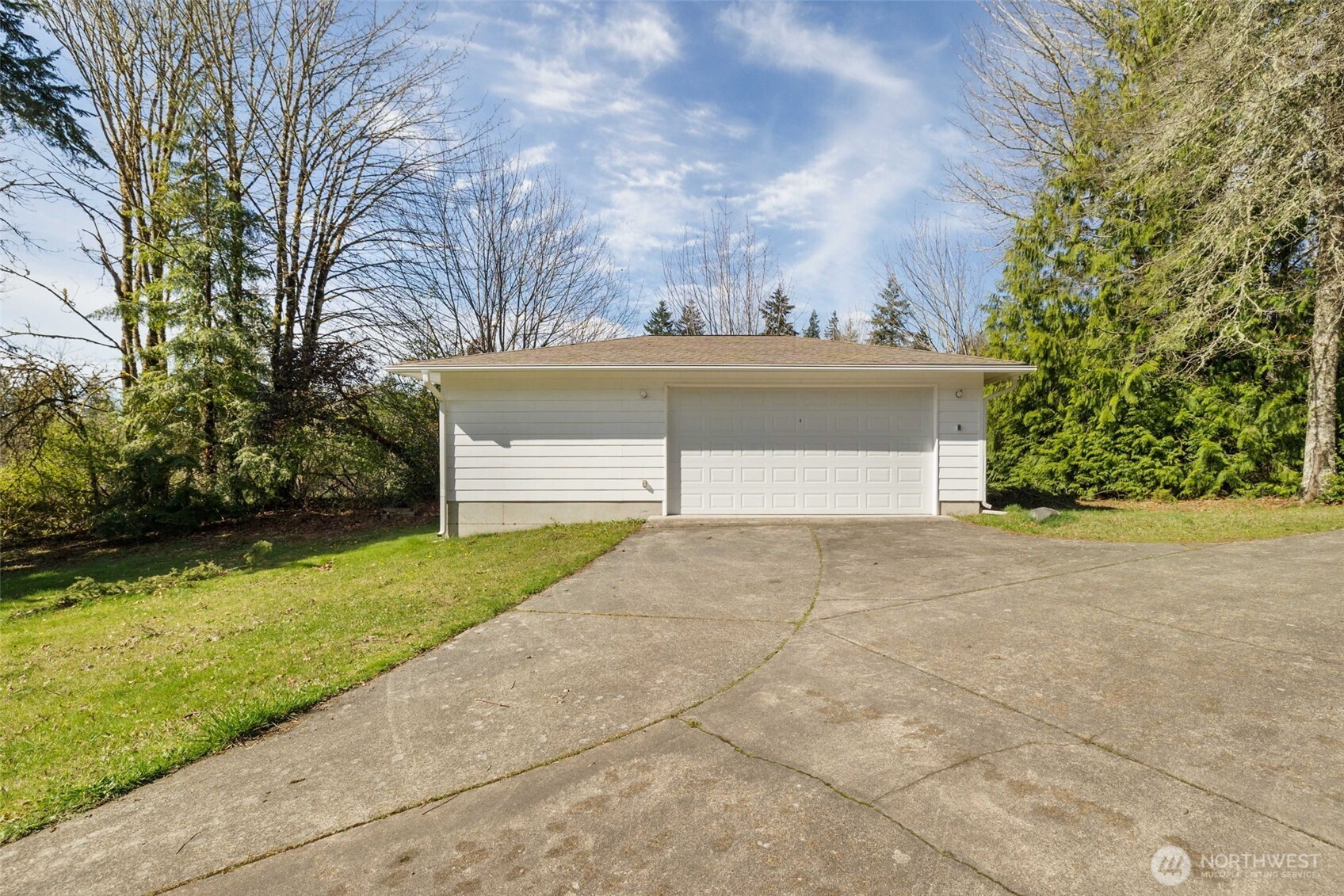 5230 Southeast Sedgwick Road Port Orchard, WA 98367 - Photo 5 of 40 Gallery Image 5