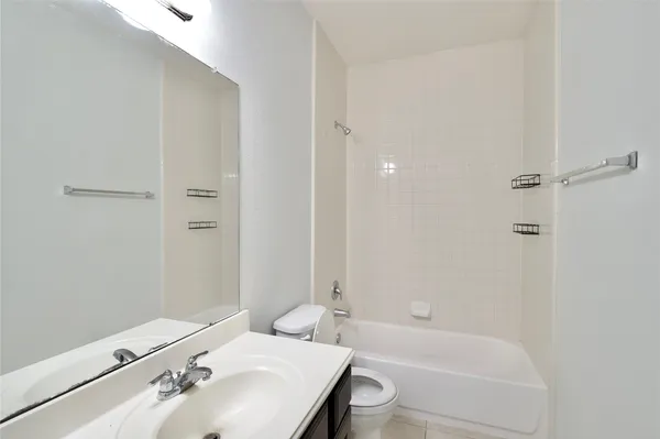 $2,800 | 3931 Medici Court, Missouri City, TX 77459