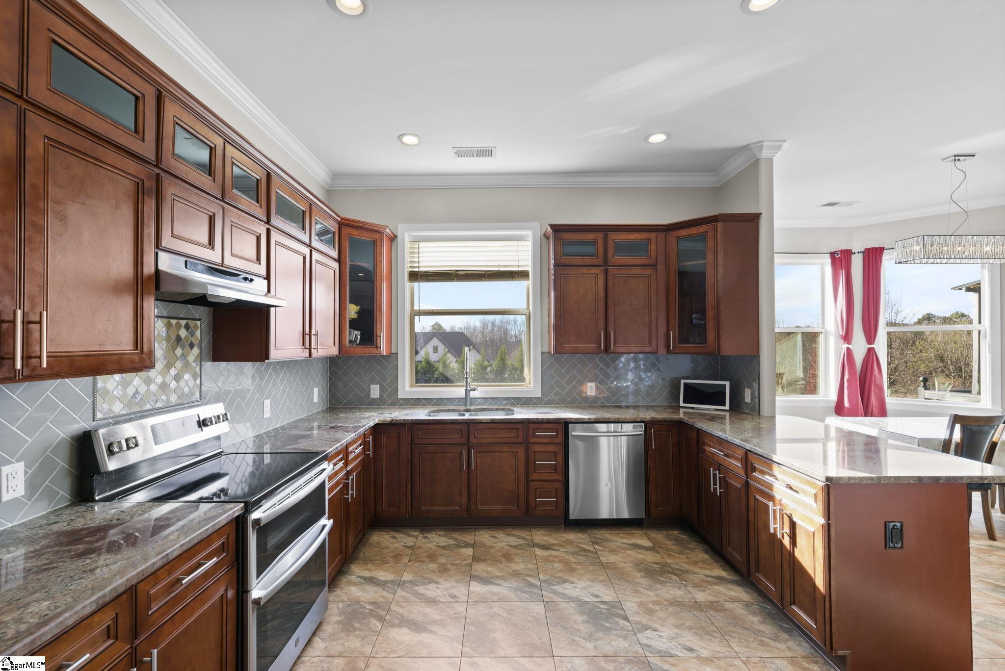 240 Wilkins Road Campobello, SC 29322 - Photo 3 of 45