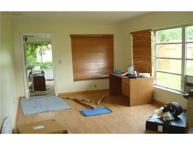 14 West Mango Road Lake Worth, FL 33467 - Photo 3 of 19 Additional Photo