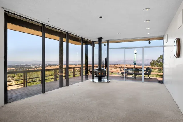 $3,600,000 | 30 Pine Ridge Way, Portola Valley, CA 94028