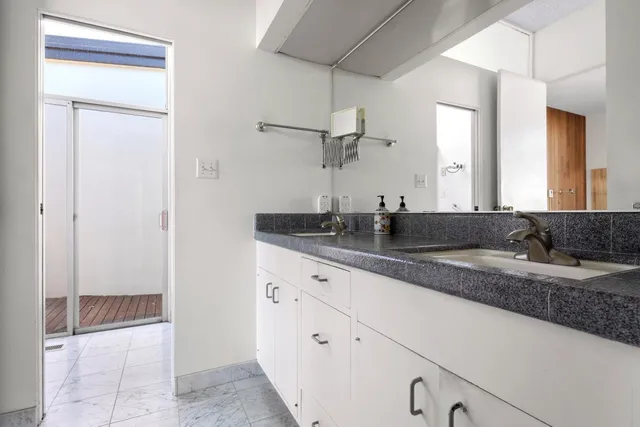 $3,600,000 | 30 Pine Ridge Way, Portola Valley, CA 94028