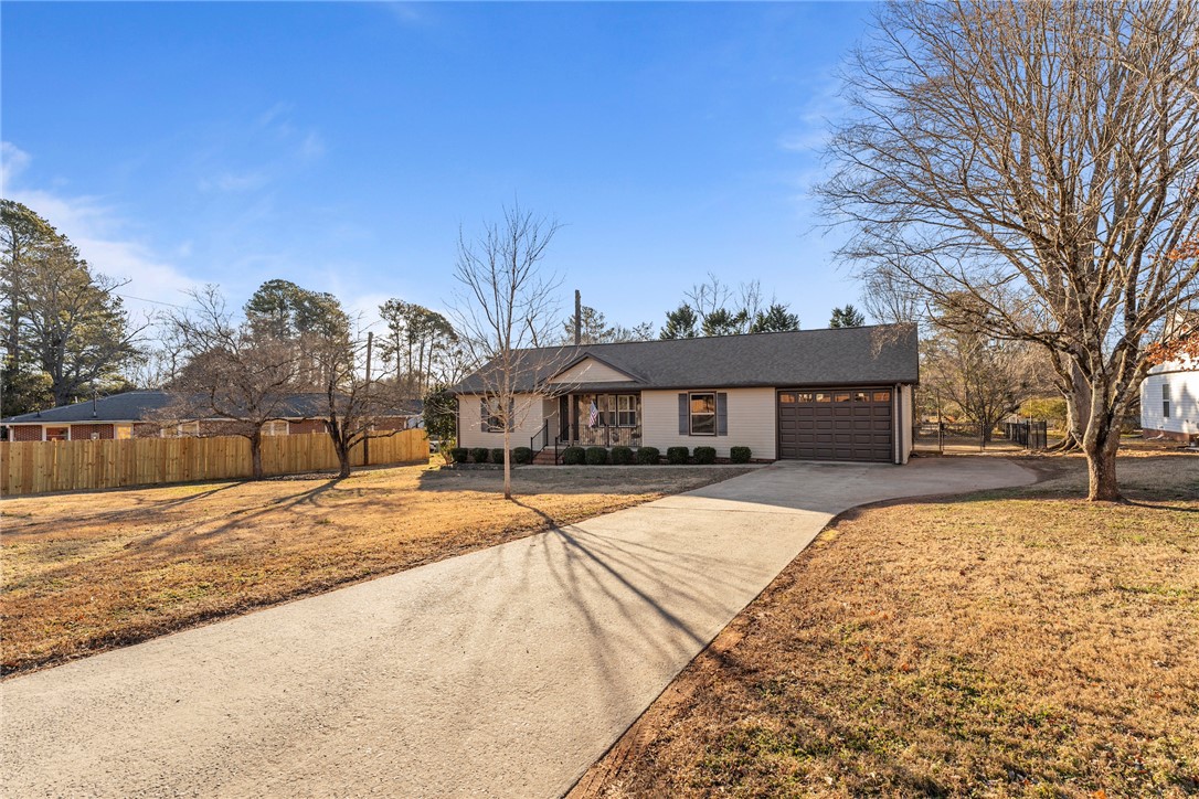 1510 Cornelia Road Anderson, SC 29621 - Photo 2 of 32