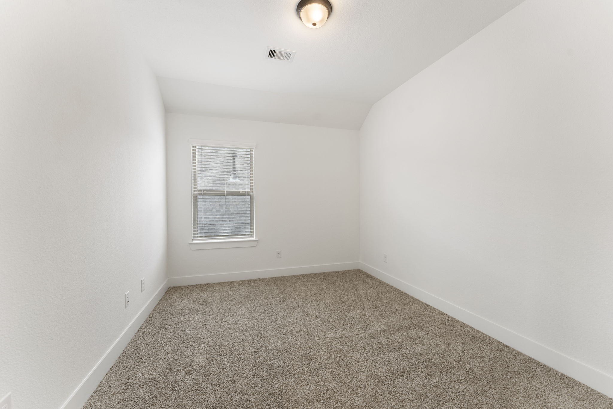 10659 Wild Chives Conroe, TX 77385 - Photo 16 of 23 Secondary bedroom #2